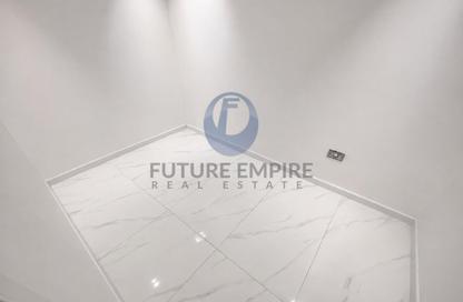 Office Space - Studio - 1 for rent in Titanium Tower - Al Karama - Bur Dubai - Dubai
