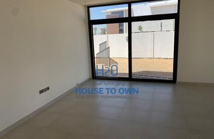 Villa - 4 Bedrooms - 5 Bathrooms for sale in West Yas - Yas Island - Abu Dhabi