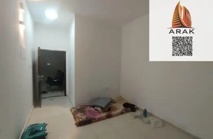 Apartment - Studio - 1 Bathroom for rent in Crown Palace Hotel - Al Rashidiya 1 - Al Rashidiya - Ajman