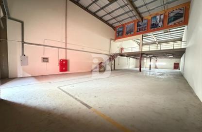 Warehouse - Studio for rent in Dubai Investment Park (DIP) - Dubai Warehouse - Studio for rent in Dubai Investment Park (DIP) - Dubai