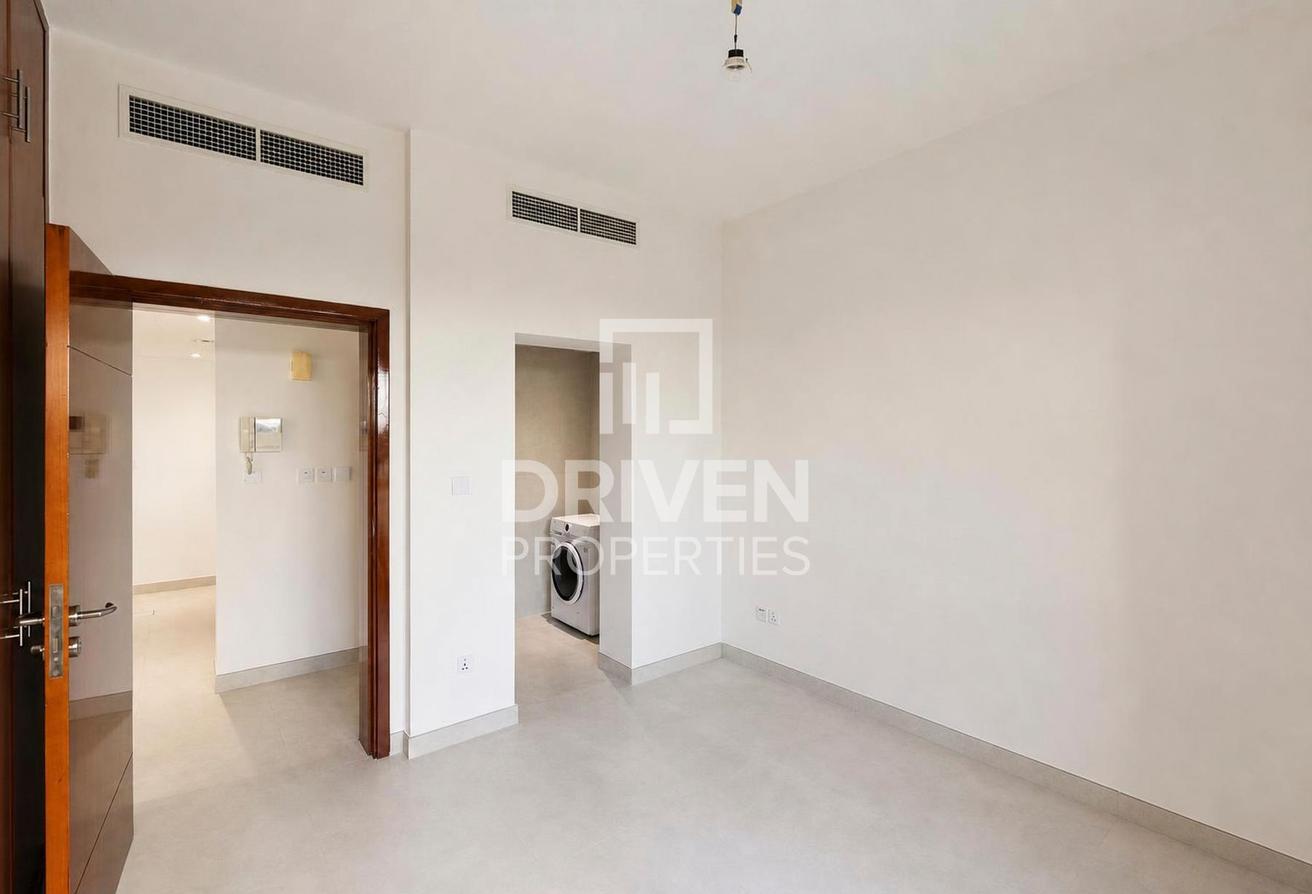 Renovated | Kitchen Appliances | Vacant Now photo 8