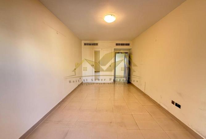 56143227 - Property Image 3