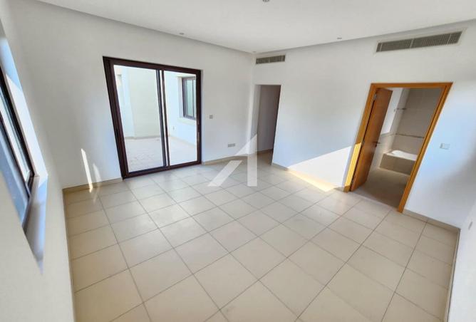 83240115 - Property Image 2