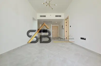 Apartment - 3 Bedrooms - 3 Bathrooms for rent in Binghatti Avenue - Al Jaddaf - Dubai