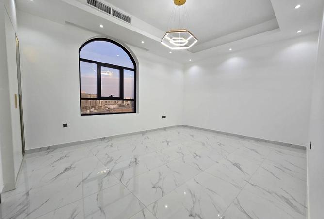 89216244 - Property Image 3