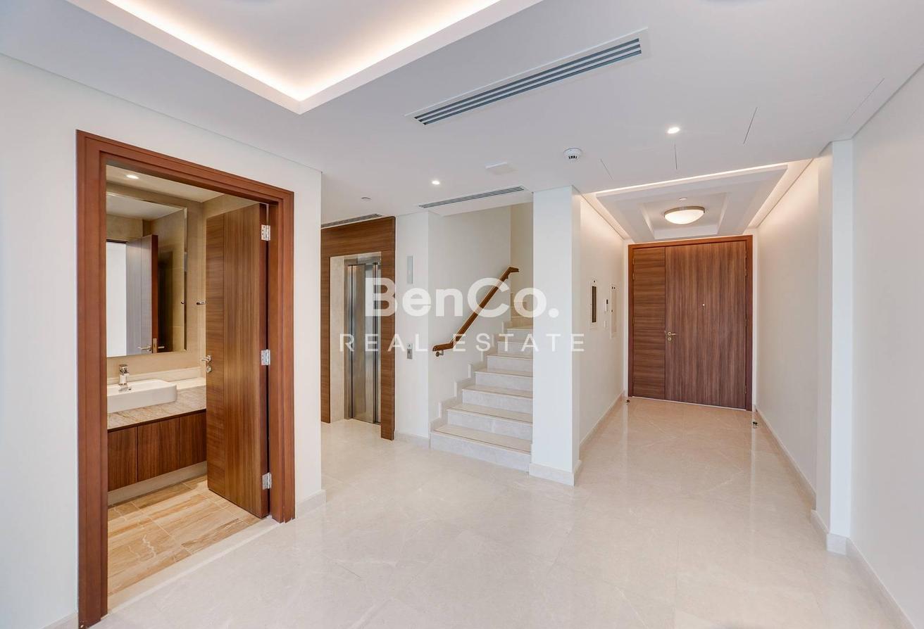 Duplex | Ultra Luxury | Brand New photo 12