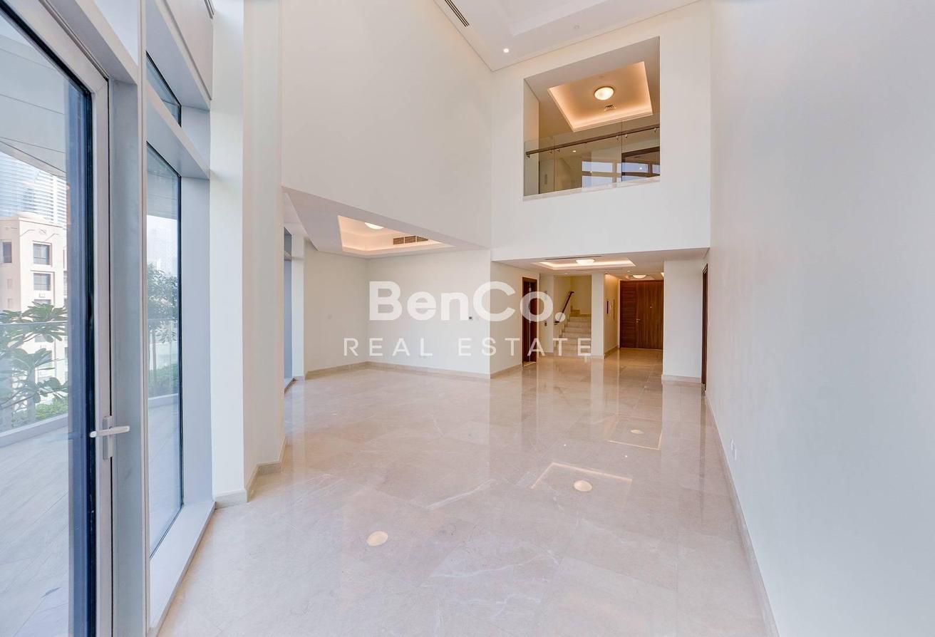 Duplex | Ultra Luxury | Brand New photo 9