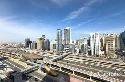 شقة - 2 غرف نوم - 2 حمامات للايجار في جلوبال ليك فيو - (JLT) مجمع E - أبراج بحيرات الجميرا - دبي