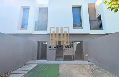 تاون هاوس - 2 غرف نوم - 4 حمامات للايجار في سراب 2 - الجادة - الشارقة