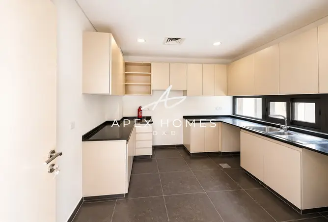 135167362 - Property Image 3