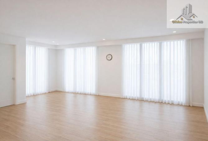 102820664 - Property Image 3