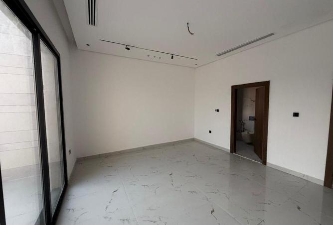 80247998 - Property Image 3