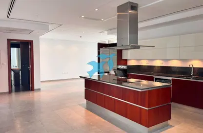 Apartment - 2 Bathrooms for rent in Maze Tower - Sheikh Zayed Road - Dubai