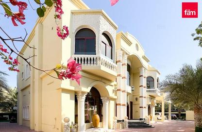 Villa - 7+ Bedrooms - 7+ Bathrooms for rent in Signature Villas - Emirates Hills - Dubai