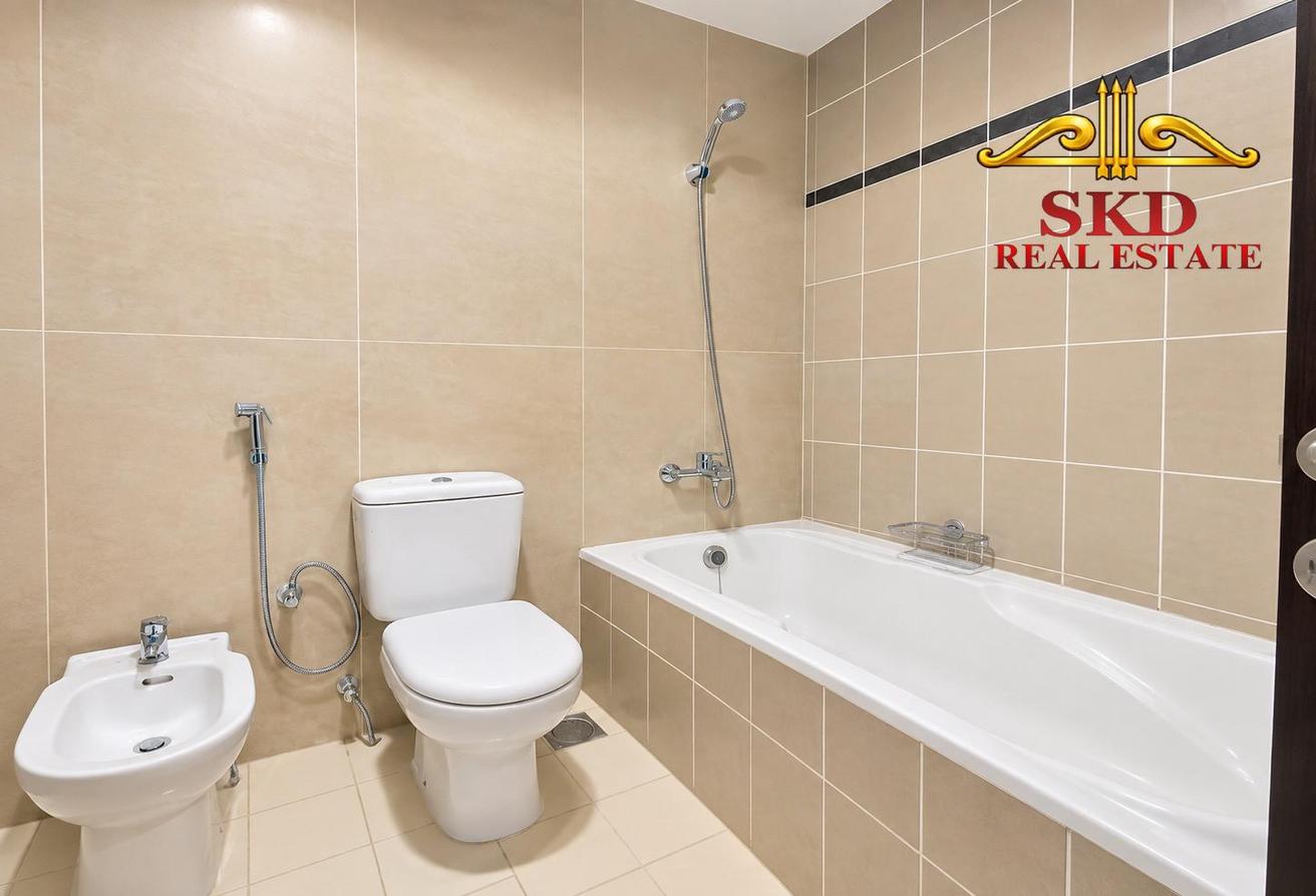 Spacious Studio | Vacant | Unfurnished | Best Deal photo 9