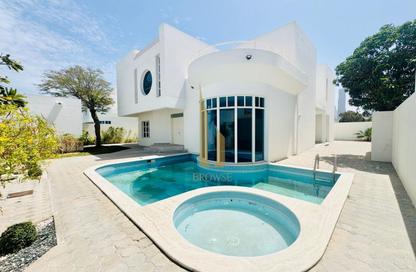 Villa - 5 Bedrooms - 5 Bathrooms for rent in Jumeirah 1 Villas - Jumeirah 1 - Jumeirah - Dubai