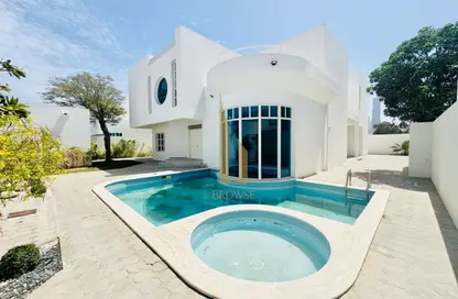 Villa - 5 Bedrooms - 5 Bathrooms for rent in Jumeirah 1 Villas - Jumeirah 1 - Jumeirah - Dubai