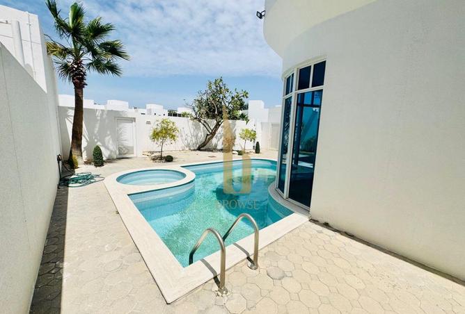 74236584 - Property Image 3