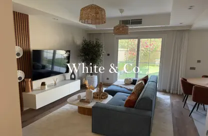 فيلا - 3 غرف نوم - 3 حمامات للايجار في الينابيع 10 - الينابيع - دبي فيلا - 3 غرف نوم - 3 حمامات للايجار في الينابيع 10 - الينابيع - دبي