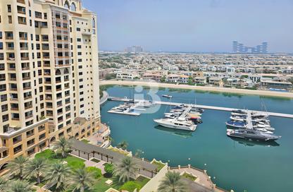 Apartment - 2 - 3 for rent in Marina Residences 5 - Marina Residences - Palm Jumeirah - Dubai