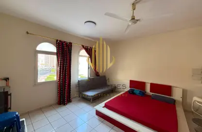 شقة - 1 حمام للايجار في U24 - طراز إيطالي - المدينة العالمية - دبي
