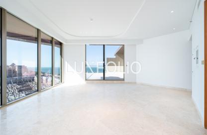 Apartment - 4 Bedrooms - 6 Bathrooms for sale in Ellington Beach House - The Crescent - Palm Jumeirah - Dubai