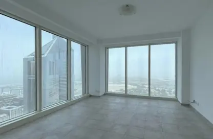 شقة - غرفة نوم - 2 حمامات للايجار في برج  UP - شارع الشيخ زايد - دبي