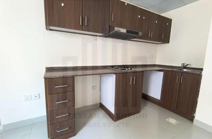 Apartment - Studio - 1 Bathroom for rent in Muwaileh 3 Building - Muwaileh - Sharjah