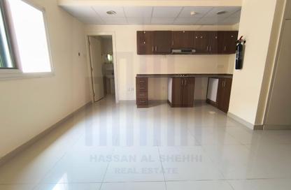 Apartment - Studio - 1 Bathroom for rent in Muwaileh 3 Building - Muwaileh - Sharjah