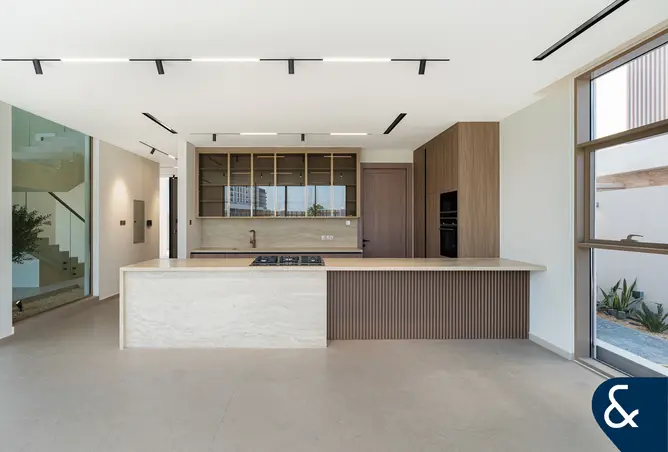 156003760 - Property Image 3