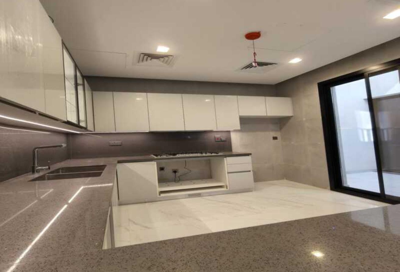 4BR + Maid’s | Spacious Layout | Unfurnished photo 5