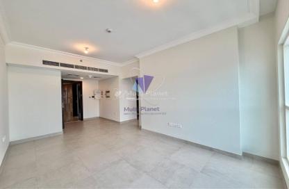 Apartment - 1 Bedroom - 2 Bathrooms for rent in Tourist Club Area - Abu Dhabi