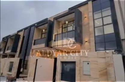 شقة - 5 غرف نوم - 6 حمامات للايجار في الحليو 2 - الحليو - عجمان