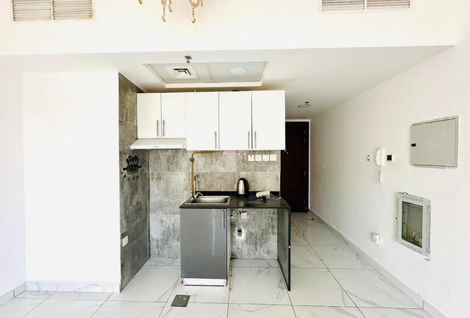 98283365 - Property Image 3