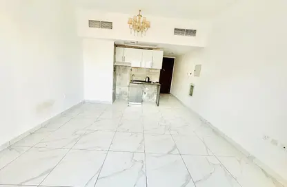 Apartment - 1 Bathroom for rent in BNH Smart Tower - International City Phase 2 - Al Warsan 4 - Al Warsan - Dubai