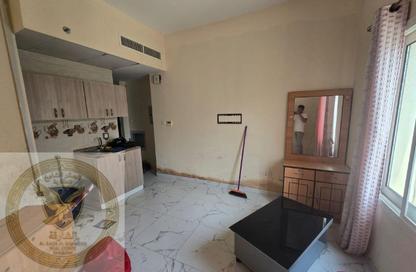 Apartment - Studio - 1 Bathroom for rent in Rolla Square - Rolla Area - Sharjah