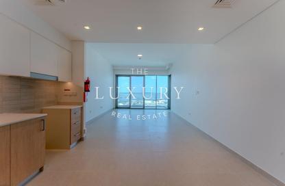 Apartment - 2 Bedrooms - 3 Bathrooms for rent in Seagate Building 1 - Seagate - Mina Rashid - Dubai