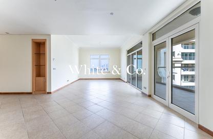 Apartment - 3 - 4 for rent in Al Hatimi - Shoreline Apartments - Palm Jumeirah - Dubai