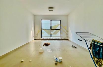 Apartment - 1 Bedroom - 2 Bathrooms for rent in Al Awadhi Res 2 - Al Satwa - Dubai