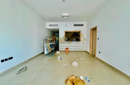 Apartment - 1 Bedroom - 2 Bathrooms for rent in Al Awadhi Res 2 - Al Satwa - Dubai Apartment - 1 Bedroom - 2 Bathrooms for rent in Al Awadhi Res 2 - Al Satwa - Dubai