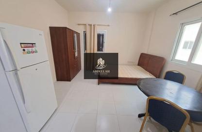 Apartment - Studio - 1 Bathroom for rent in Muwaileh 29 Building - Muwaileh - Sharjah
