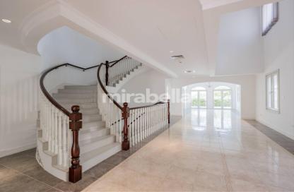 Villa - 5 Bedrooms - 6 Bathrooms for rent in Sienna Lakes - Jumeirah Golf Estates - Dubai