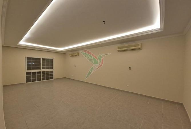 74239994 - Property Image 2