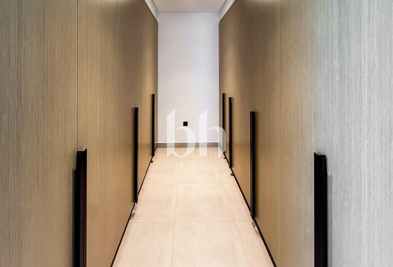 Premium Unit | Single Row | Vacant Now photo 10