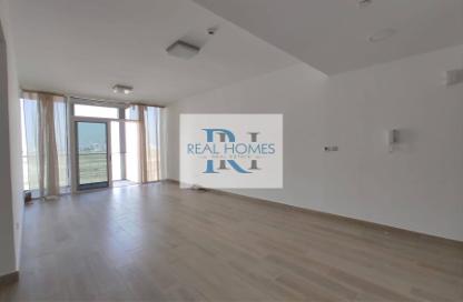 Apartment - 1 - 1 for rent in Bloom Towers B - Bloom Towers - District 10 - Jumeirah Village Circle - Dubai