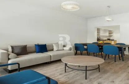 شقة - غرفة نوم - 2 حمامات للبيع في فيروز - باب البحر - جزيرة المرجان - رأس الخيمة