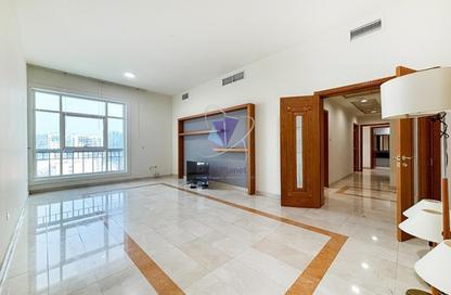 Apartment - 2 - 3 for rent in Al Najda Street - Abu Dhabi