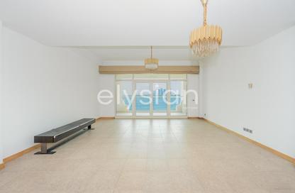 Apartment - 3 Bedrooms - 5 Bathrooms for rent in Al Hatimi - Shoreline Apartments - Palm Jumeirah - Dubai