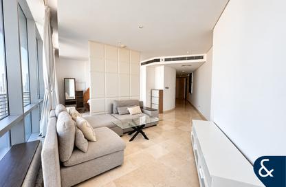 Apartment - Studio - 1 for rent in Sky Gardens - DIFC - Dubai