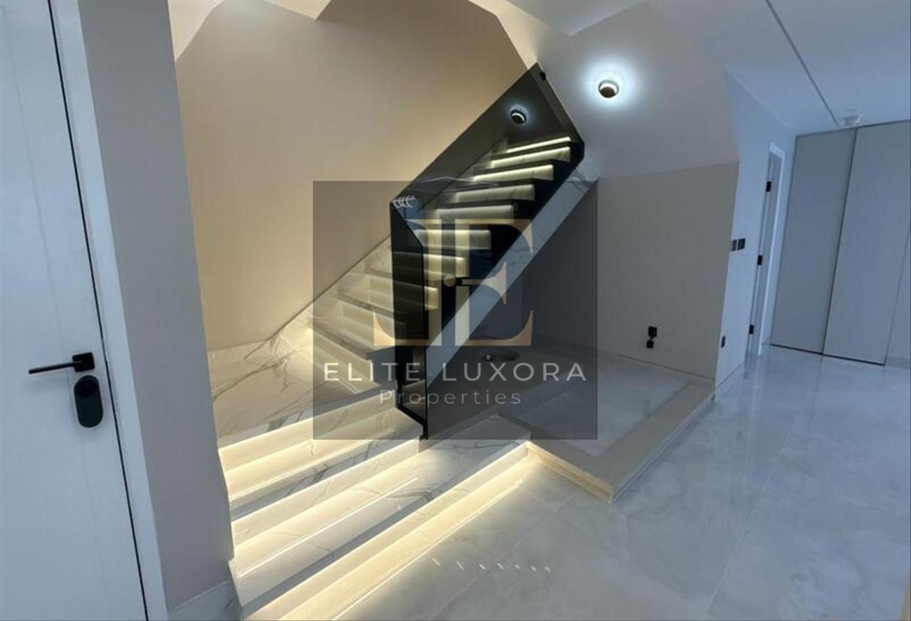 Luxury Renovated|Smart Home System|Community Views photo 7